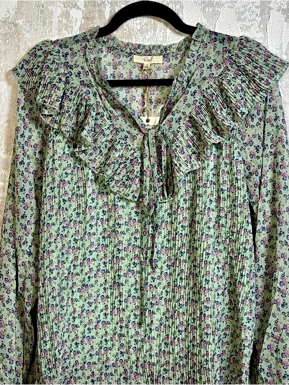Entro Floral Ruffle Blouse in Green & Pink